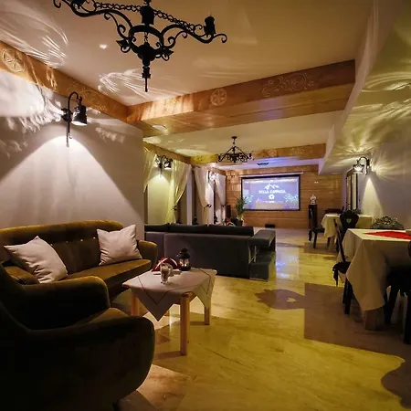 Hotel apartamentowy Eco Grand Karpatia Ski&wellness *